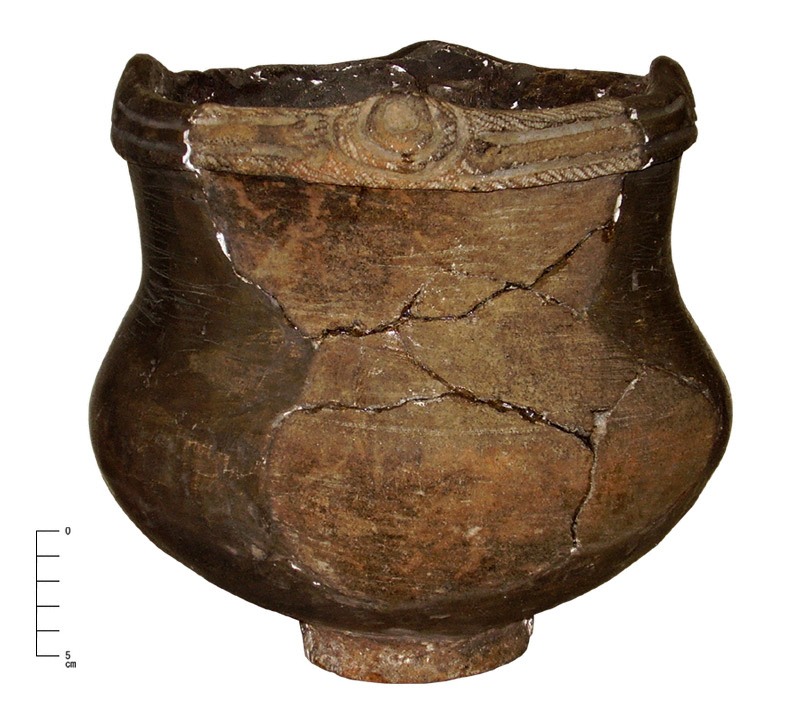 縄文土器（今から４０００年前）